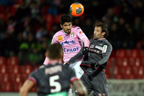 Tulio De Melo (ex-LOSC) sous le maillot d'Evian-Thonon-Gaillard. 