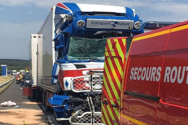 Tavel (Gard) - collision entre 3 camions - 31 juillet 2017.