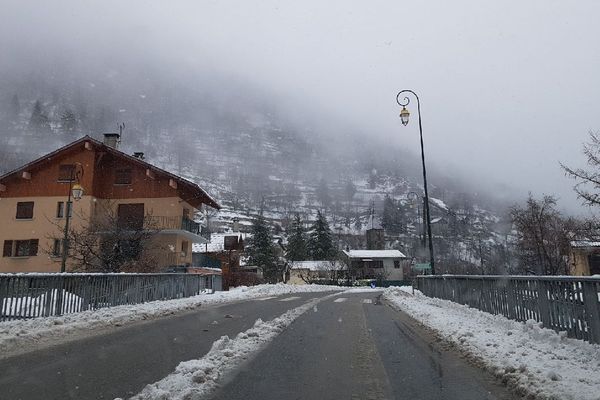 L'accès à Isola 2 000 est toujours fermé ce vendredi matin