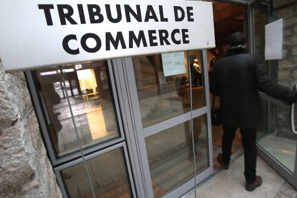 Pas de dossiers traités ce lundi 11 mai 2015 dans les tribunaux de commerce.