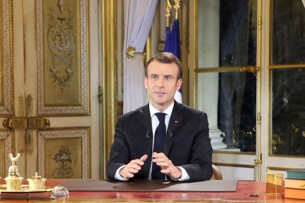 Le président de la République Emmanuel Macron, ce lundi 10 décembre, lors de son intervention.