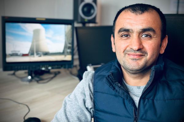 Noorulah Shirzada, journaliste reporter d'images, collabore régulièrement avec France 3 Champagne-Ardenne.