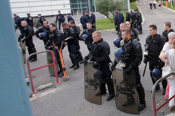 Evacuation musclée de la préfecture de Bastia le 4 juillet 2014