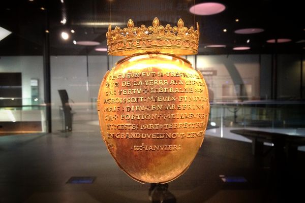 Le reliquaire en or, contenant le coeur d'Anne de Bretagne, est exposé à Rennes jusqu'au 2 novembre.