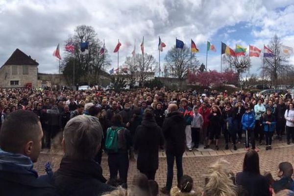 Dole Marche Solidaire Pour Financer Les Soins Du Jeune Matteo