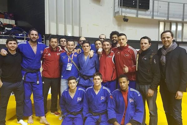 L'équipe du Franche-Comté Judo Besançon au Palais des Sports de Gerland, à Lyon