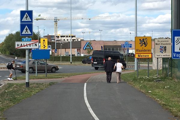 La frontière franco-belge à Halluin / Menin.