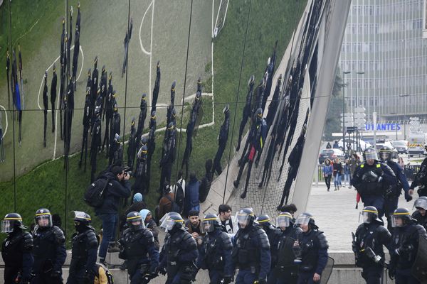 La manifestation s'est déroulée dans différentes rues du centre-ville de Nantes. Ici, à quelques mètres de la place Bouffay.