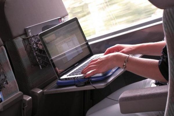 Dès la fin 2016, les voyageurs pourront surfer sur le web dans tous les trains.