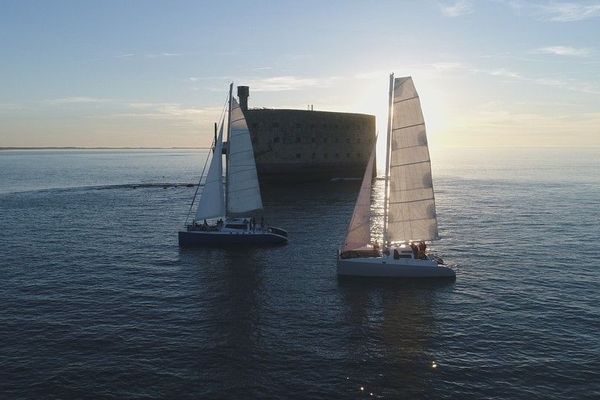 Catamarans Tepee & Zen face au Fort Boyard