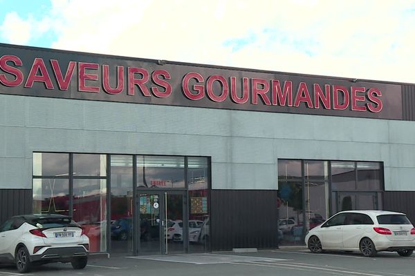 Les dirigeants du restaurant Saveurs Gourmandes à Albi sont poursuivis notamment pour traite d'êtres humains et travails dissimulés en bande organisée sur 18 personnes.