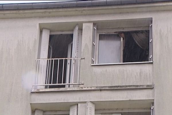 Le feu a en partie ravagé l'un des appartements