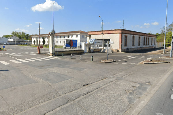 Eurenco à Bergerac en Dordogne fabrique des poudres explosives pour l'industrie de l'armement