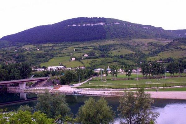 La plage de la Maladrerie à Millau