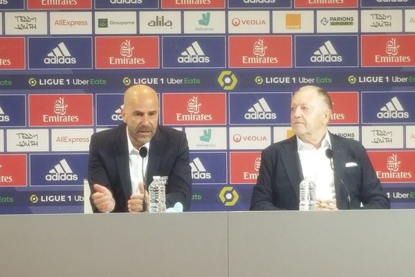 Peter Bosz 57 ans, devient le 30e entraîneur de l'Olympique Lyonnais 