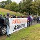 Un rassemblement est organisé toute la journée devant la gendarmerie d'Ustaritz pour demander la libération des trois manifestants en garde-à-vue.