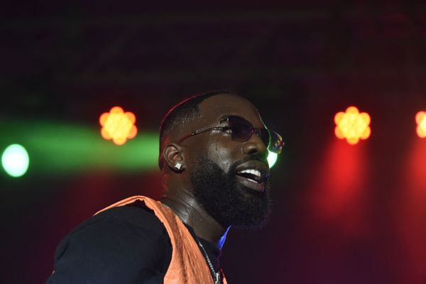 Le rappeur Vegedream lors d'un concert à Abidjan, en Côte d'Ivoire , le 12 septembre 2021.