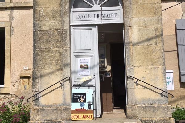 L'école-musée de Champagny ouvre ses portes aux visiteurs le samedi 16 juin 2018.