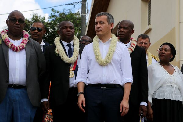 Le ministre de l'Intérieur Gérald Darmanin a évoqué l'éviction de la préfète d'Indre-et-Loire depuis Mayotte, où il passait le Nouvel An.