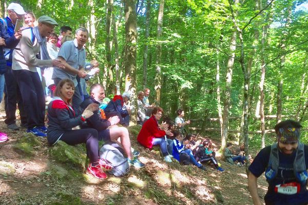 Dans la montée de la Chapelle, à 600 mètres de l'arrivée.