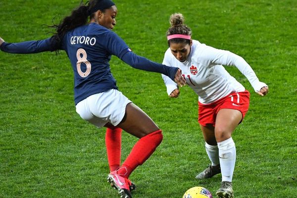 Le Tournoi de France propose différentes rencontres amicales au stade du Hainaut à Valenciennes et au stade de l'Epopée à Calais. 