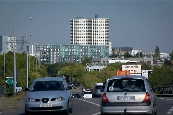 Des immeubles à l'approche de Rennes