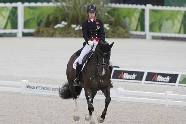 Charlotte Dujardin, la cavalière britannique, est favorite de l'épreuve de dressage individuelle aux JEM 2014