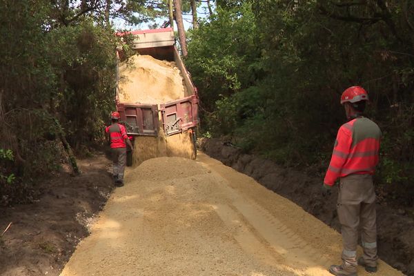 D’importants travaux sont en cours pour réhabiliter la Vélodyssée endommagée par les aléas climatiques.