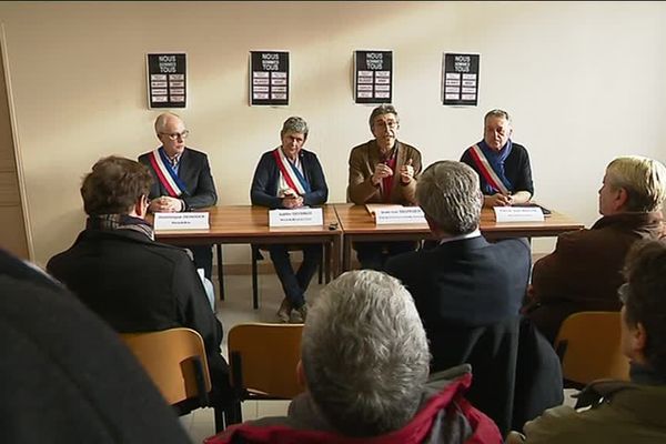 Les élus ont pour l'instant renoncé à démissionner.