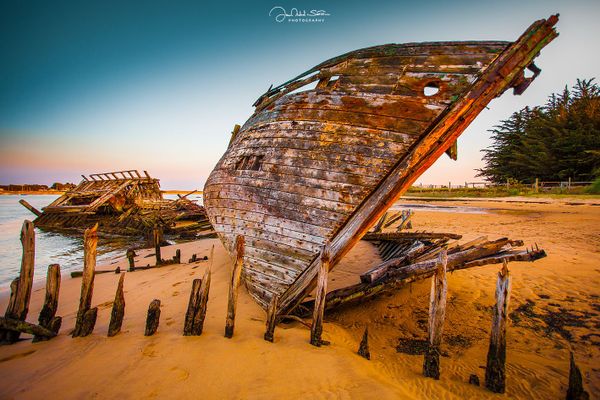 Vieilles carcasses du cimetière de bateaux du Magouër - Plouhinec - Morbihan