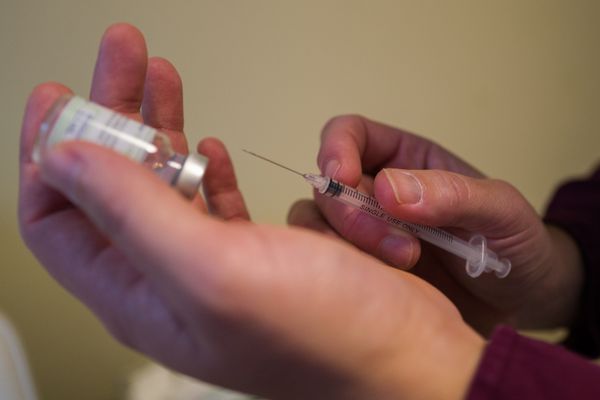 Covid-19: face à la reprise épidémique, une nouvelle campagne vaccinale débute ce lundi 2 octobre 2023.