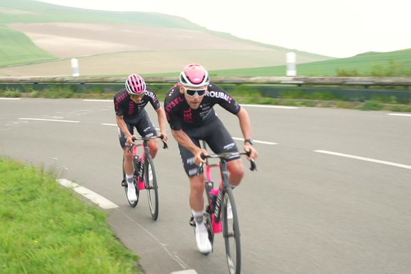 Les Van Rysel à l'entraînement sur les routes de la Côte d'Opale.