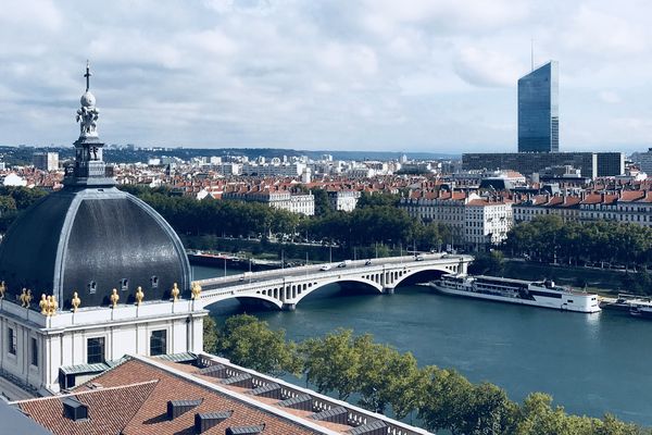 Suivez le débat des municipales à Lyon sur notre site et notre antenne, mercredi 4 mars.