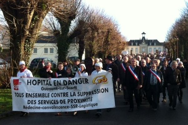 Manifestation pour l'hôpital à Guéméné sur Scorff (56)