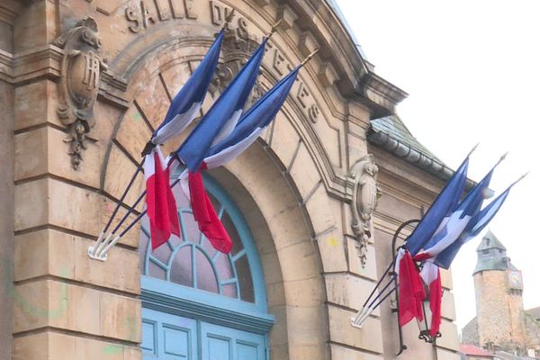 Cyclone à Mayotte : les drapeaux sont mis en berne sur les bâtiments et édifices publics de la Meuse.