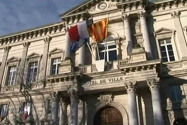 Municipales. Mairies à prendre, mairies à garder