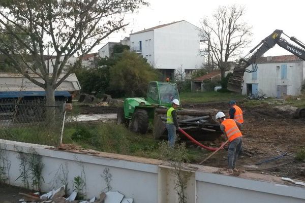 Déconstruction en cours à Boyardville.