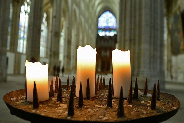 Rouen : l'intérieur de la cathédrale 