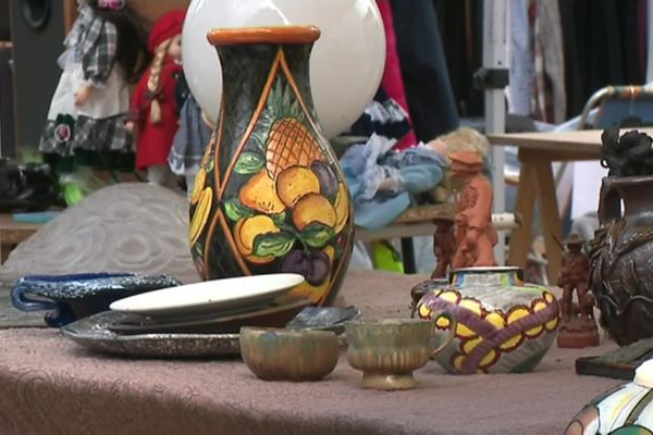 Un stand de la réderie d'automne d'Amiens.