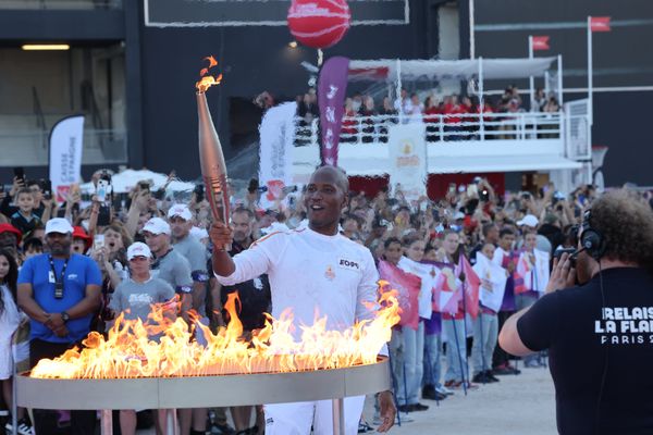 Didier Drogba allume le chaudron olympique le 9 mai 2024 à Marseille