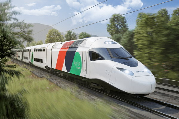 Le train à très grande vitesse Avelia Horizon d'Alstom.