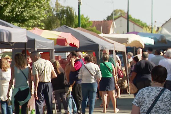 La fête à l'ail a attiré les visiteurs cette année.