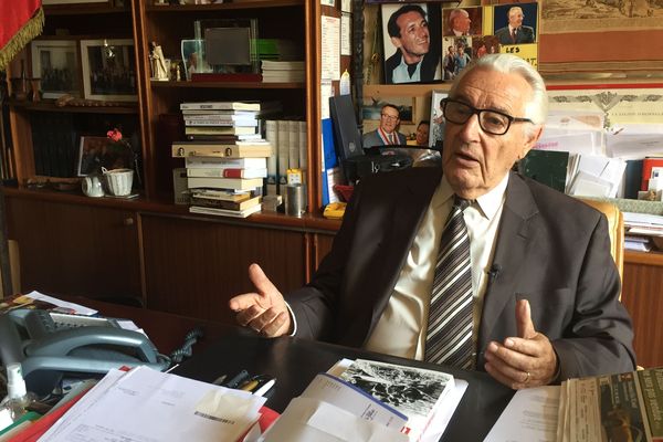 Jacques Peyrat en septembre 2019 dans son bureau à Nice.