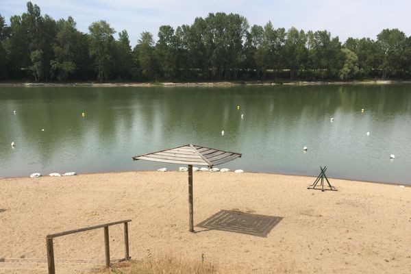 L'Aquaparc sur l'île Charlemagne est fermée jusqu'à nouvel ordre.