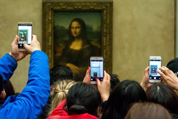 La salle où est exposée La Joconde a accueilli à elle seule plus de 100 millions de visiteurs en 15 ans.