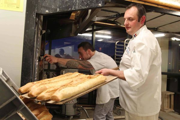 Stéphane Cazenave dans sa boulangerie de Saint-Paul-Les-Dax le 10 février 2015