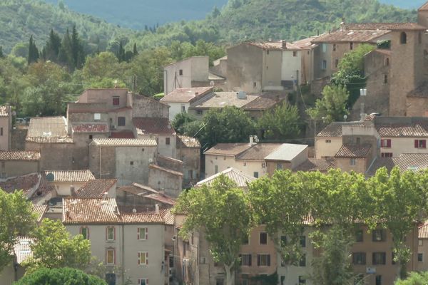 Environ 650 habitants résident à Durban-Corbières, dans l'Aude.