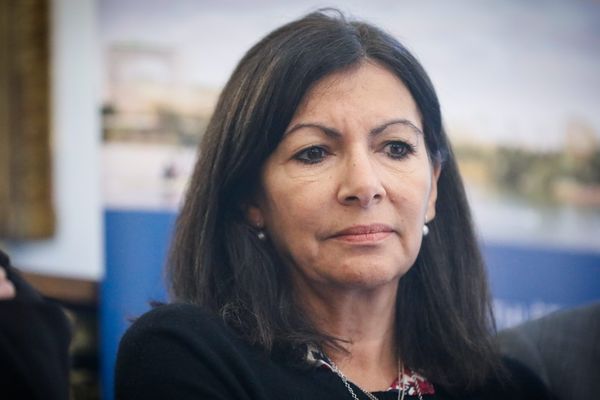 Anne Hidalgo lors d'une conférence de presse de présentation du classement des offres pour la zac du "Village olympique et paralympique".