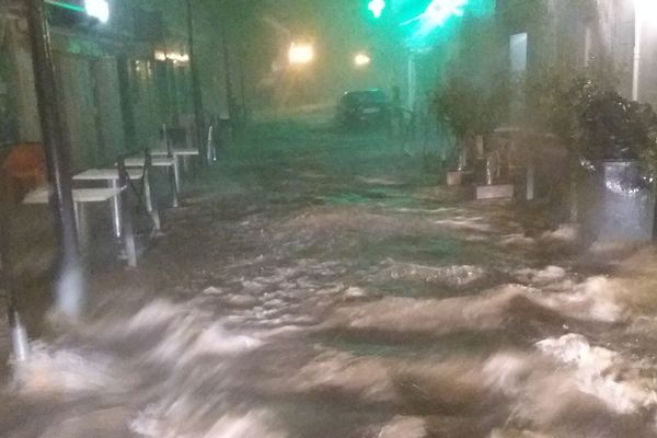 Ce vendredi 23 août, au matin, L’Ile-Rousse a été victime d’un violent épisode orageux. Il est tombé près de 58 mm de pluie à certains endroits.