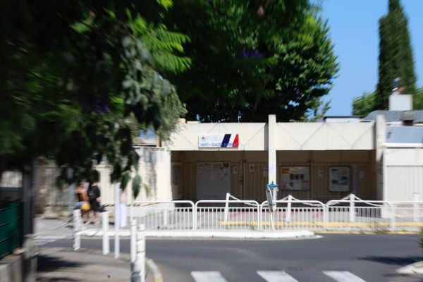 Une école du quartier de la Fontonne à Antibes dans les Alpes-Maritimes.